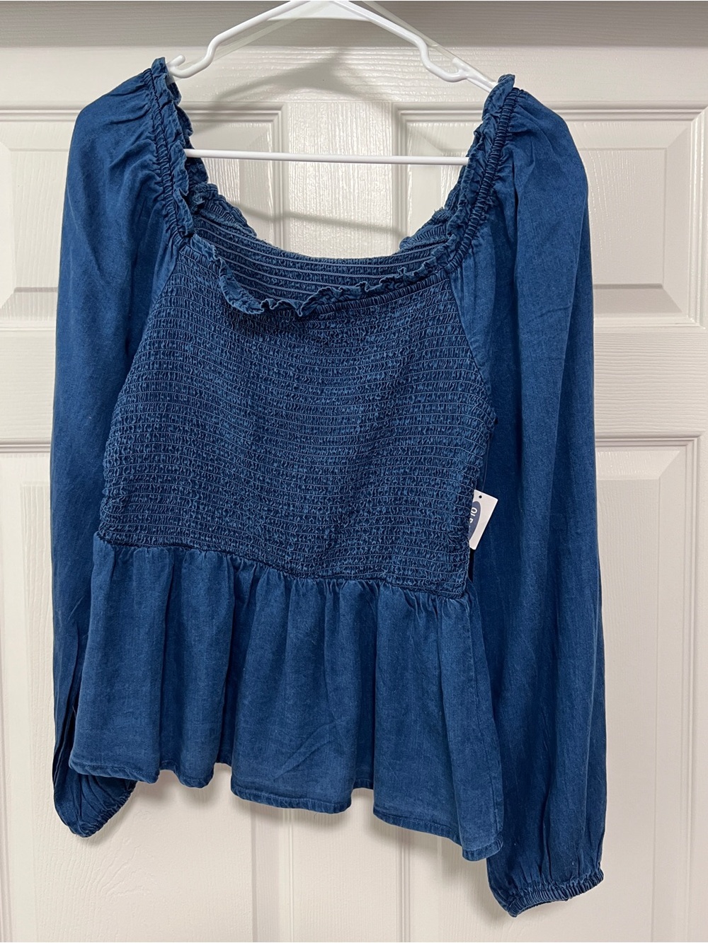 Old Navy Navy Smocked Peplum Long-Sleeve Top